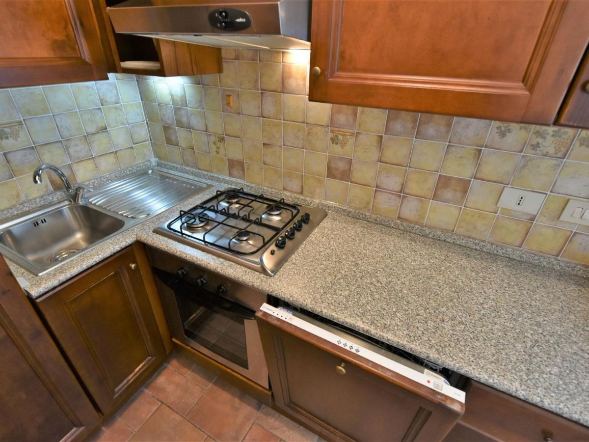 Apartment La Corte Bricca - Bilo D By Interhome Castana  Экстерьер фото